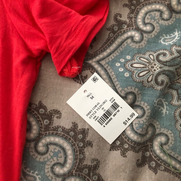 Top - Picture 2 of 3